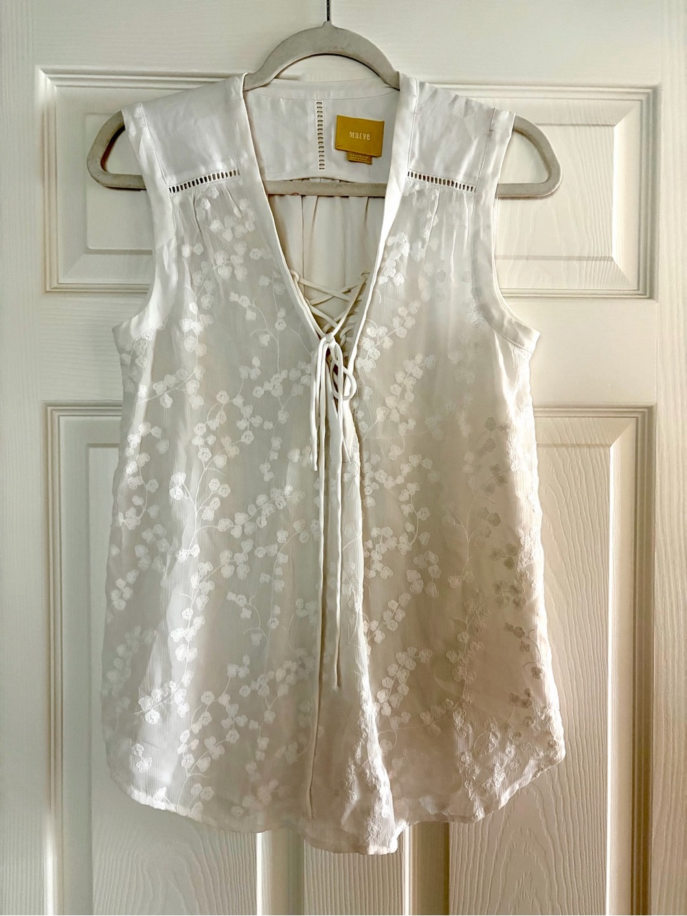 Maeve White Lace-Up Sleeveless Floral Embroidered Top size 8